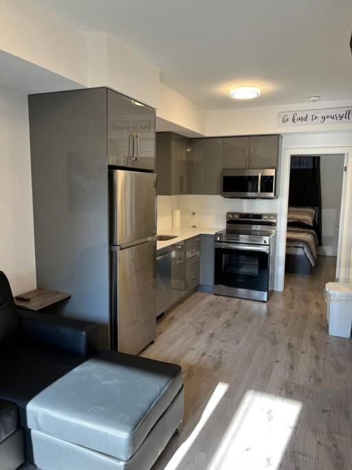 Lovely One Bedroom Condo With Free Parking 나이아가라 폭포 외부 사진