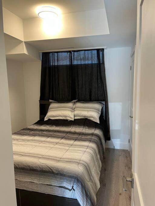 Lovely One Bedroom Condo With Free Parking 나이아가라 폭포 외부 사진